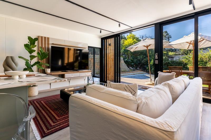 4 Bedroom Property for Sale in Constantia Western Cape